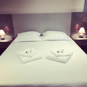 Serafina Apartements ** Nicea
